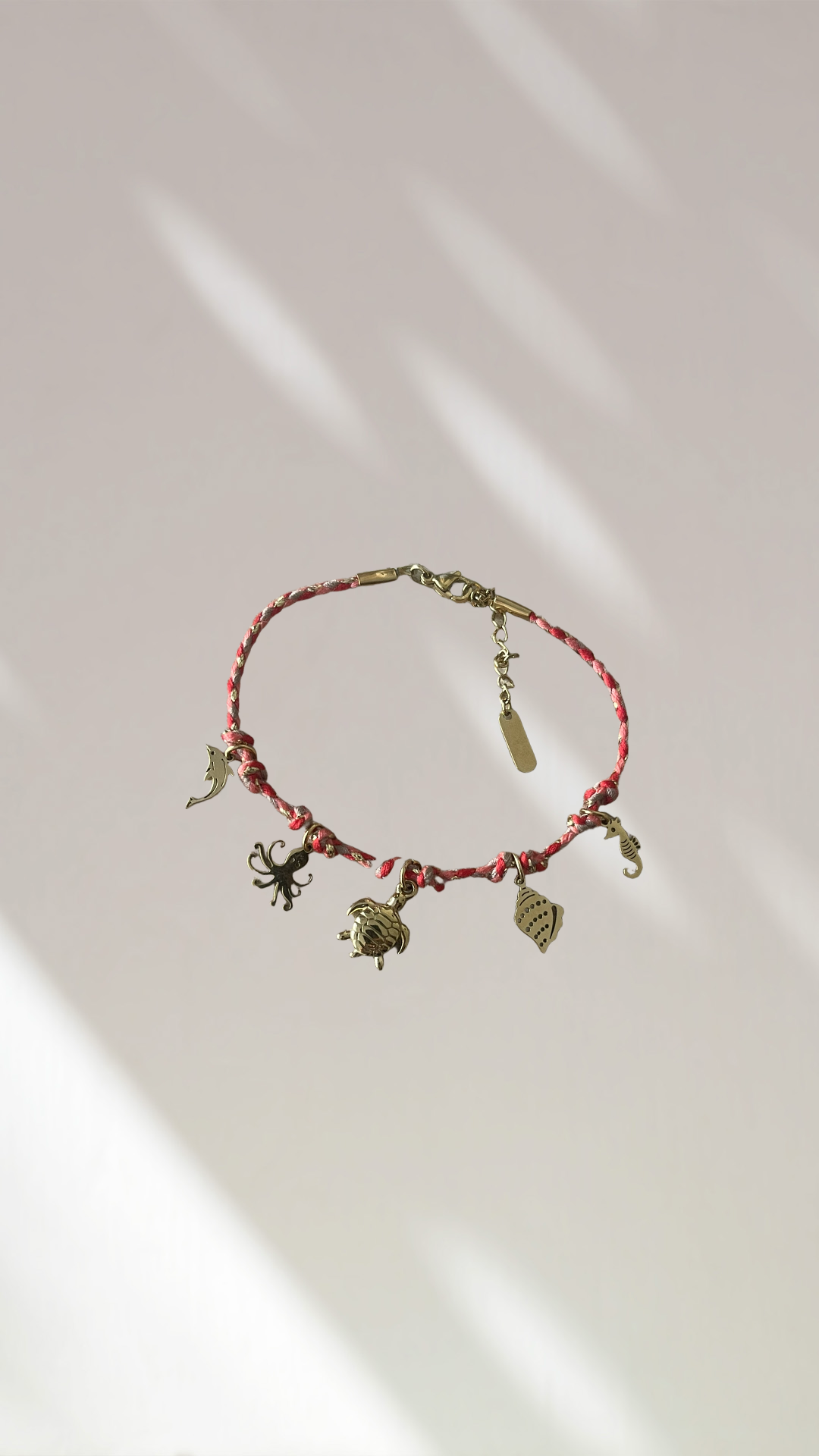 Bracelet charm’s rouge