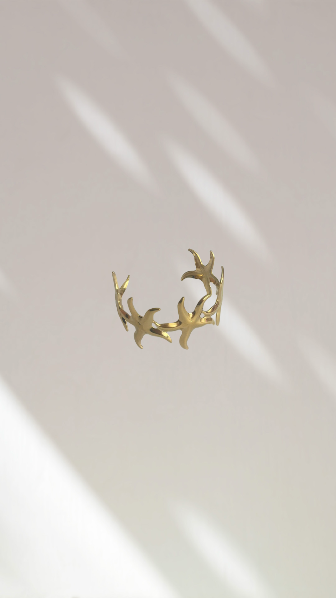 Bracelet manchette étoiles lisses